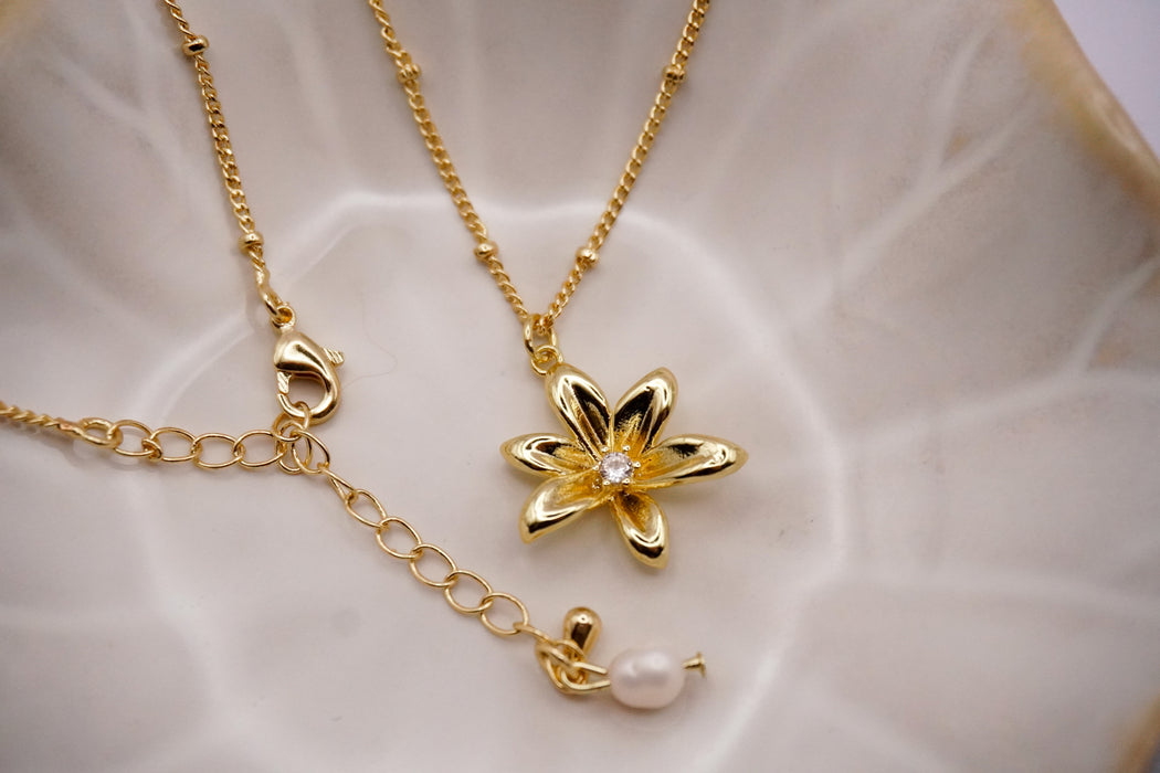 Golden Bloom Necklace