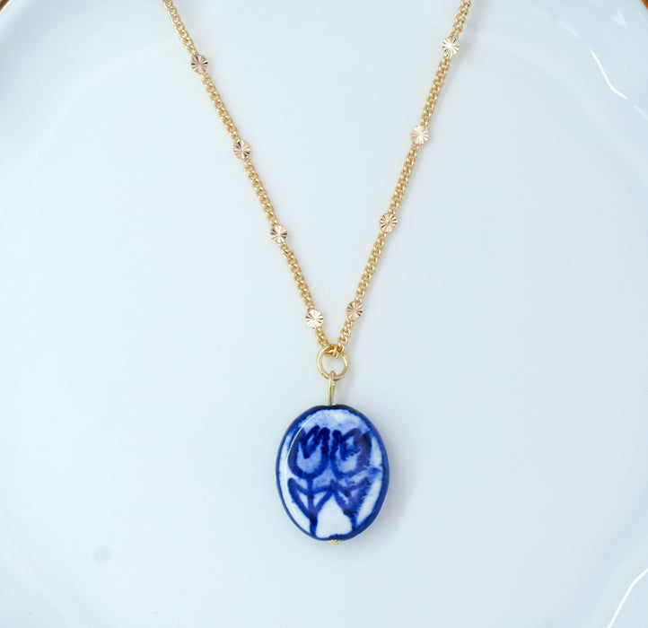 Tulip Haven Necklace